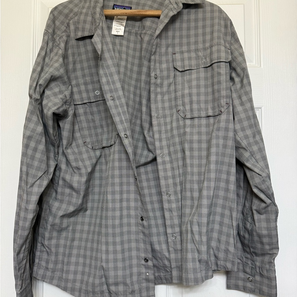 Patagonia Gray Plaid Lightweight Shirt Jacket